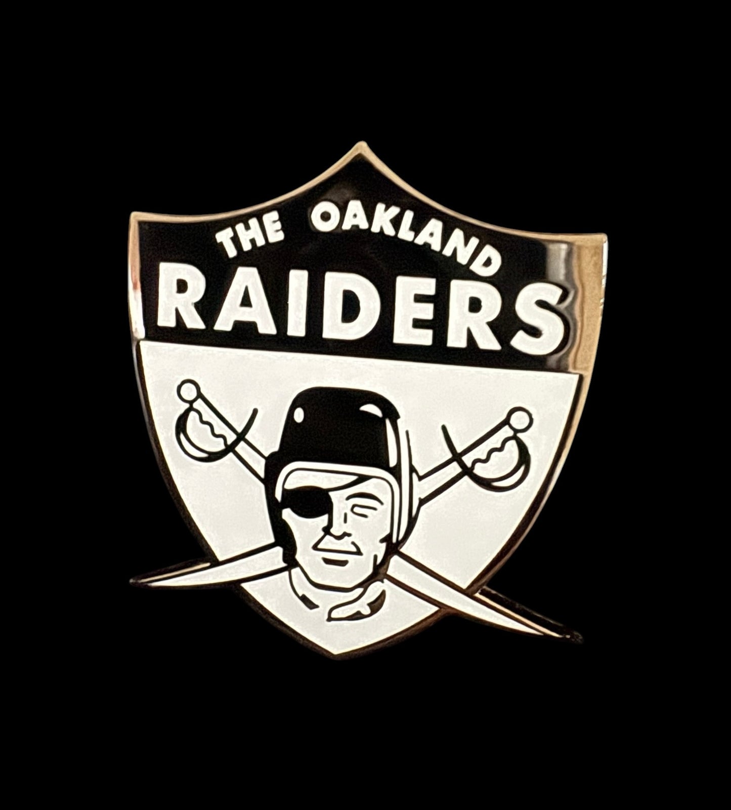 Vintage Oakland Raiders Logo Pin