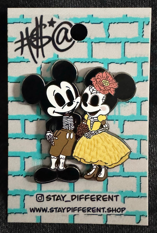 Mickey & Minnie Pin